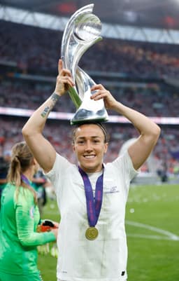 Lucy Bronze