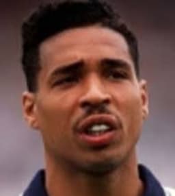 Des Walker