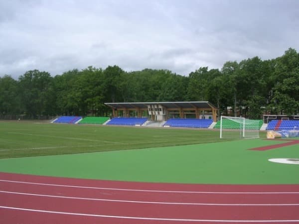 Viljandi linnastaadion kunstmuru