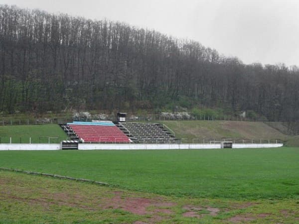 Tó-strandi Sporttelep