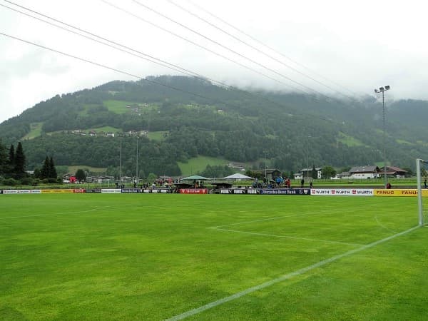 Sportplatz Golm