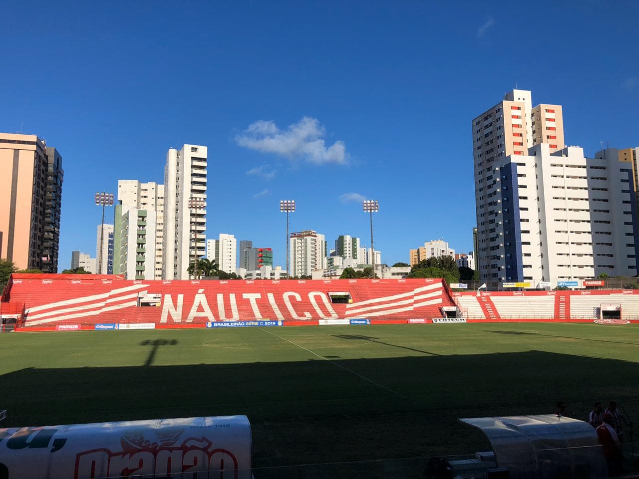 Estádio Eládio de Barros Carvalho