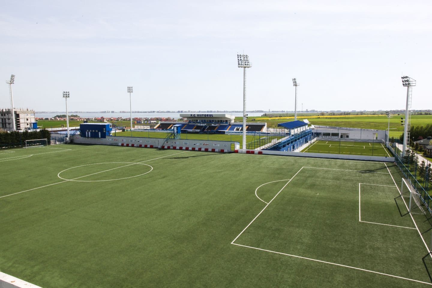 Complex Academia Gheorghe Hagi teren 2 sintetic
