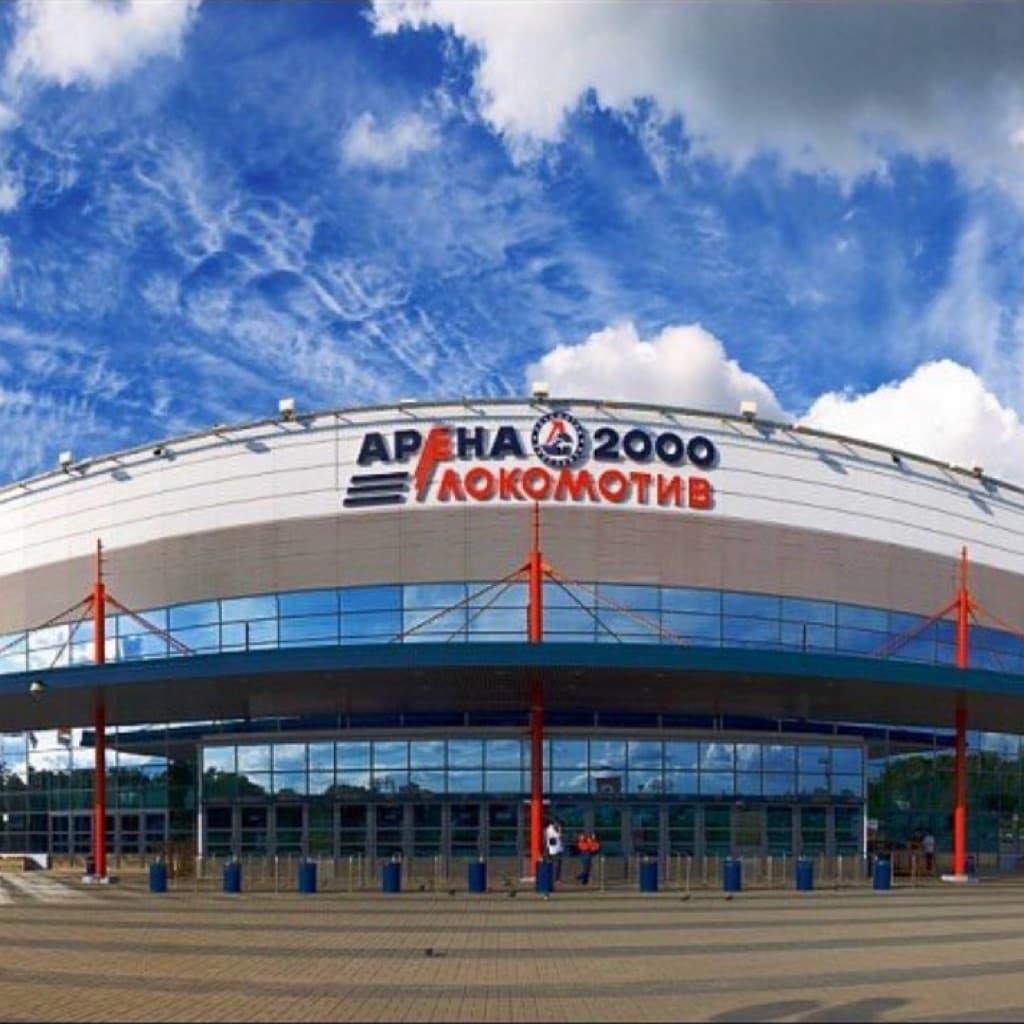 Арена 2000