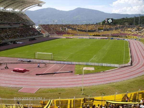 Polideportivo de Pueblo Nuevo