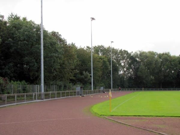 Bezirkssportanlage Mitte II Kunstrasen