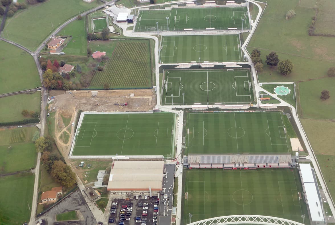 Instalaciones de Lezama Campo 1
