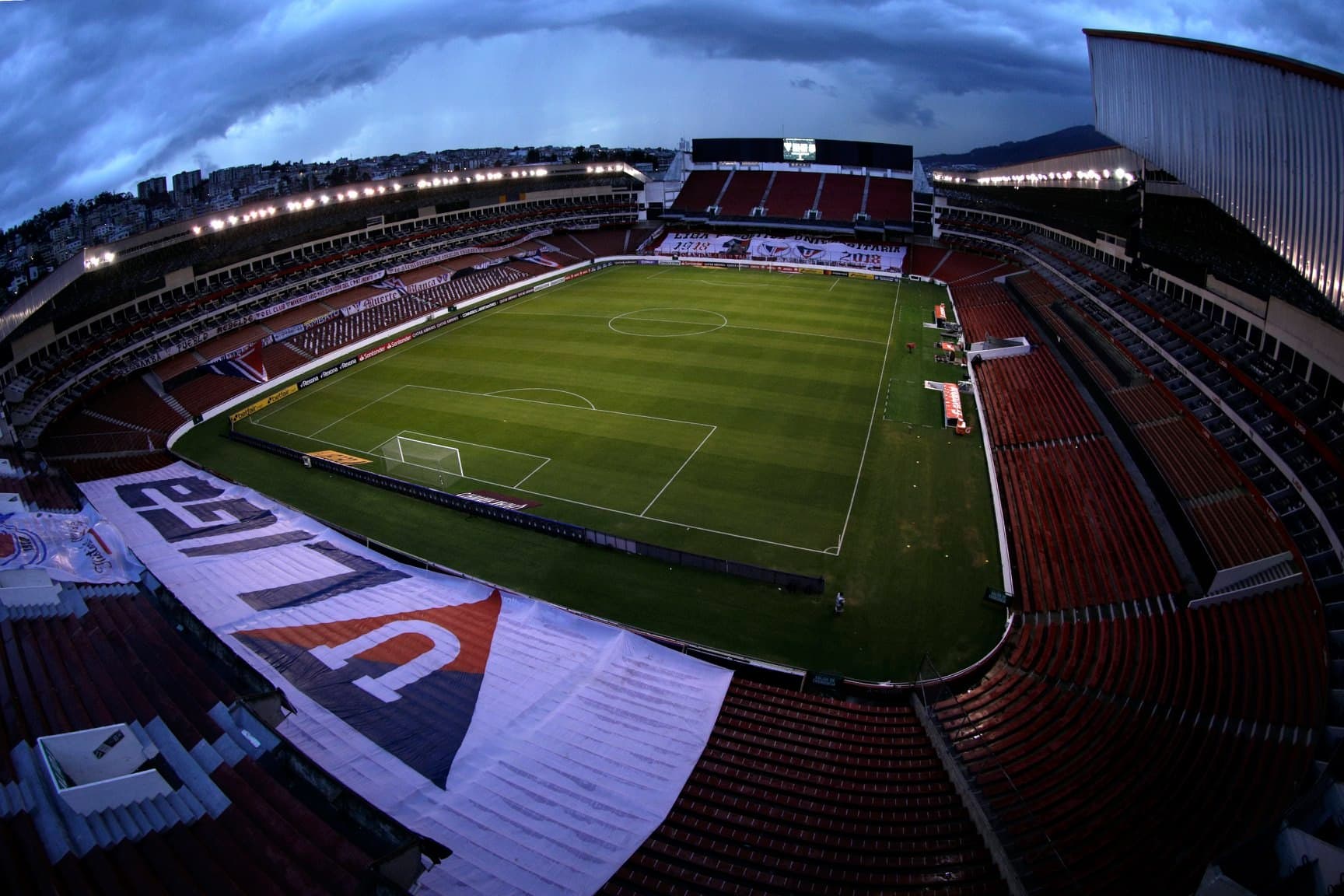Estadio Rodrigo Paz Delgado