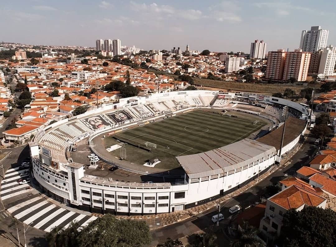 Estádio Moisés Lucarelli