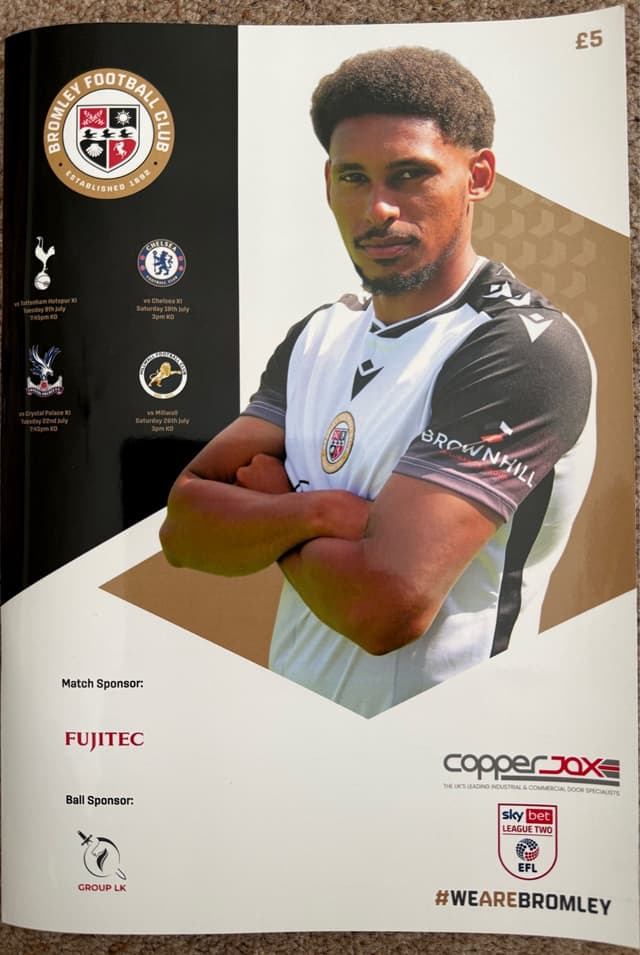 Bromley v Tottenham U21 — fan photo