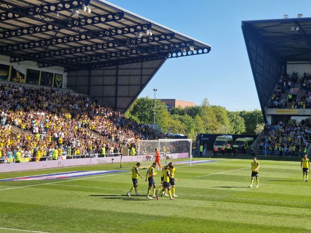 Oxford United v Sheffield Wednesday — fan photo